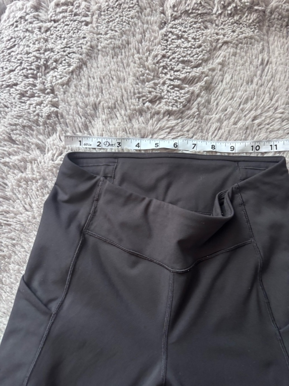 Lululemon Women Speed Up Tight
*Full-On Luxtreme 28" Leggings
Black Size 6 - Picture 4 of 9